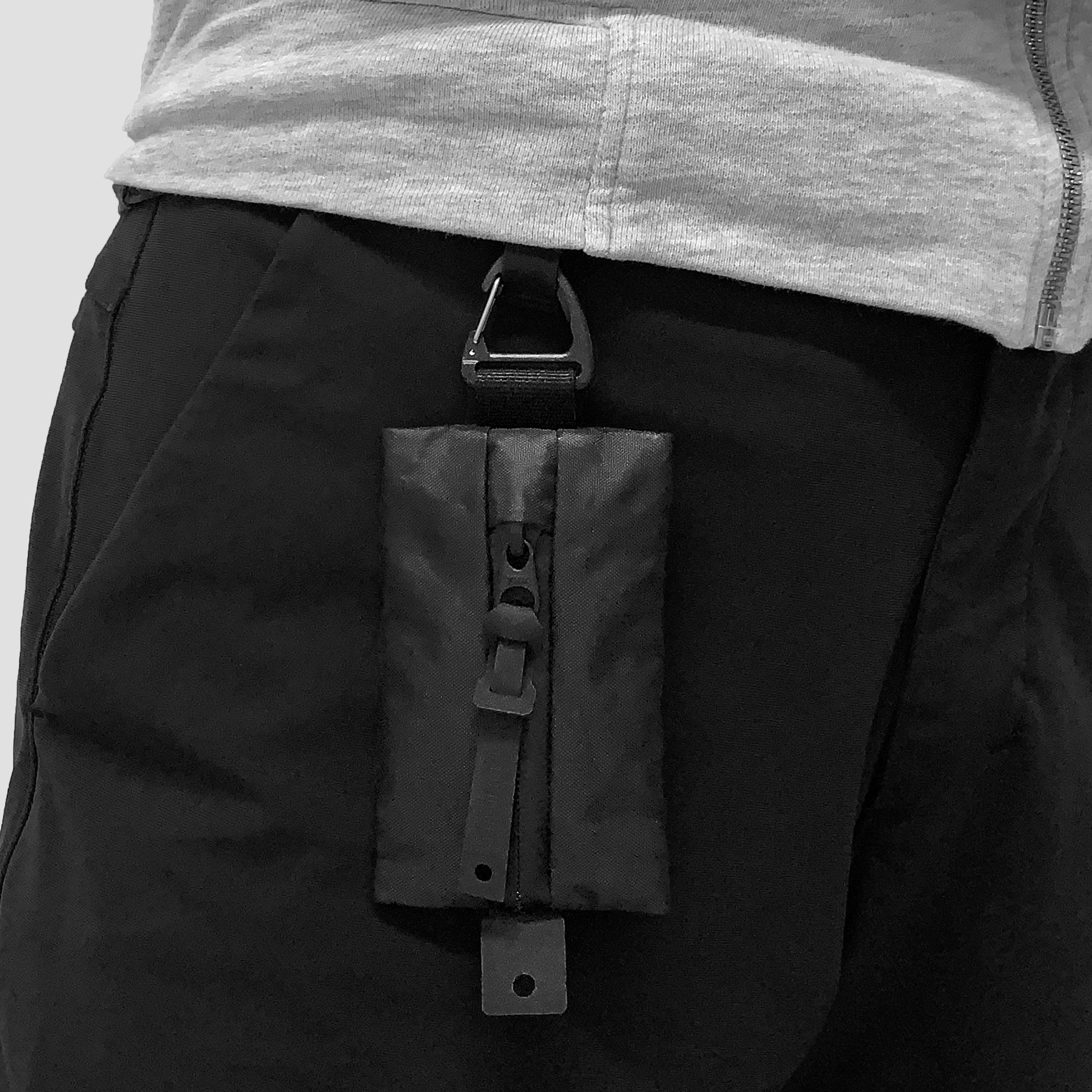 ANNEX ZIP (L) - Zipper Case – CODEOFBELL